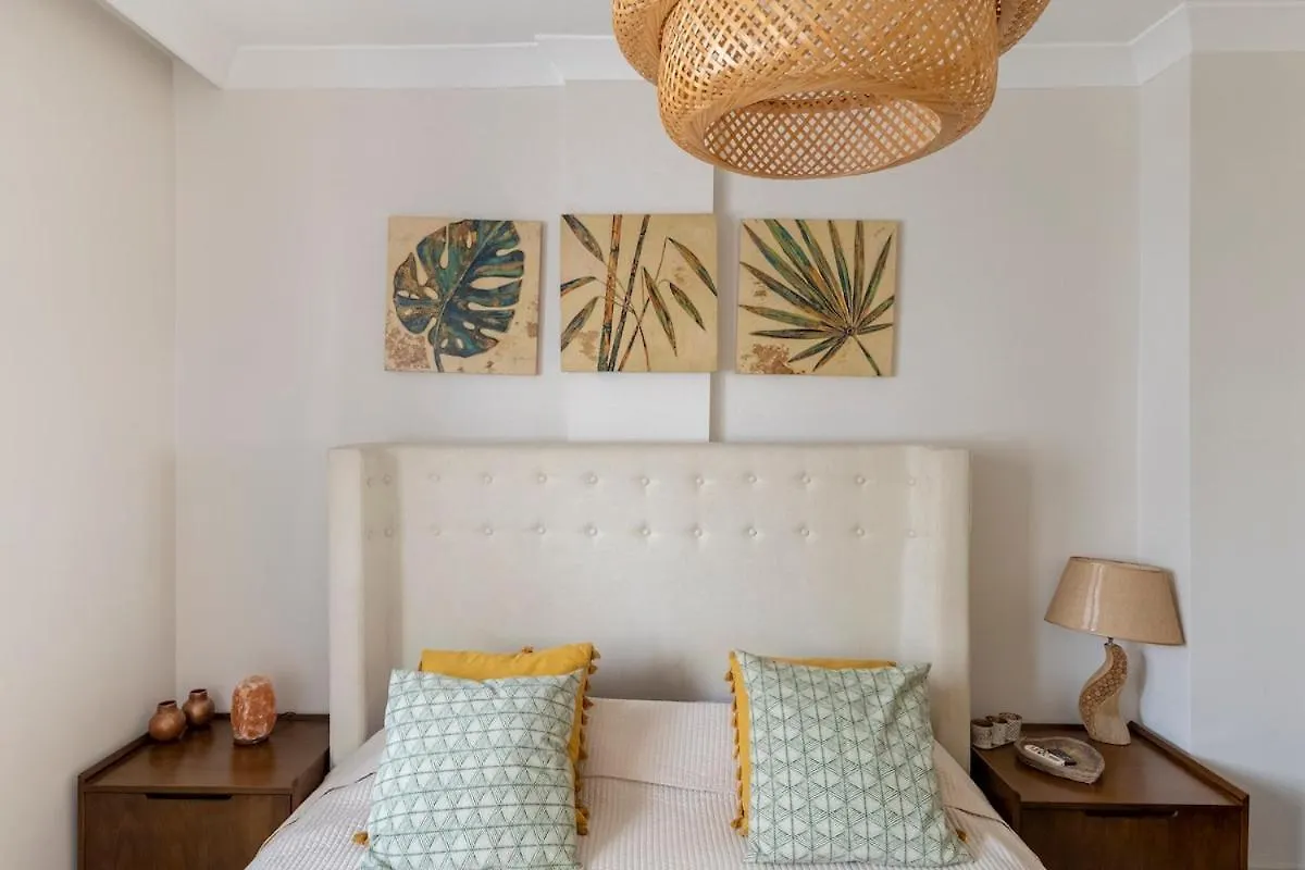 Comfortable, Peaceful Apartment In Goeztepe إزمير 0*,  تركيا