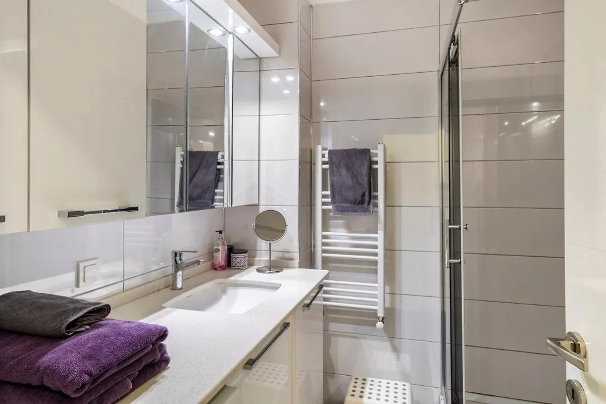 Comfortable, Peaceful Apartment In Goeztepe Izmir 0*,  Turcja