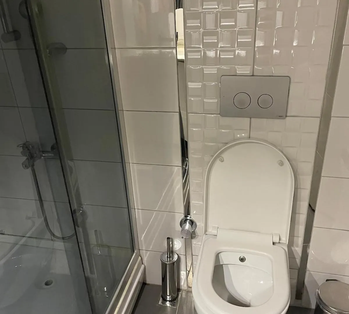 Comfortable, Peaceful Apartment In Goeztepe Izmir